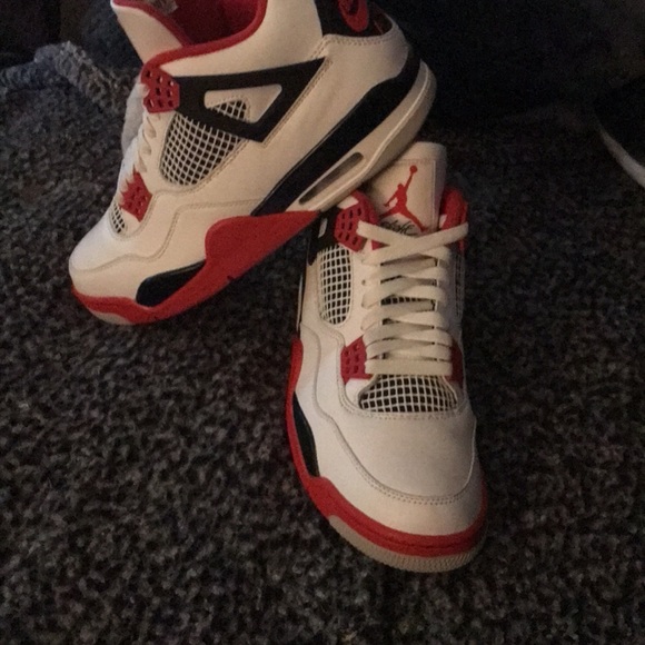 Nike Jordan 2020 4 red fire retro size 10 mens tried on never worn for sale - Picture 2 of 6